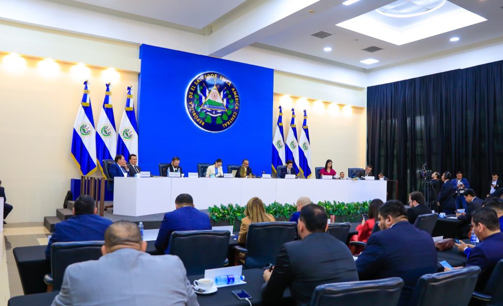 Diputados aprueban reforma al artículo 248 de la Constitución de El